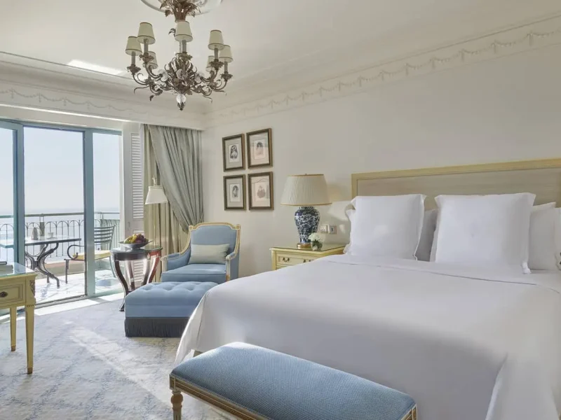 Superior King-Size Room – City View