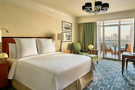 Deluxe Room – King Bed