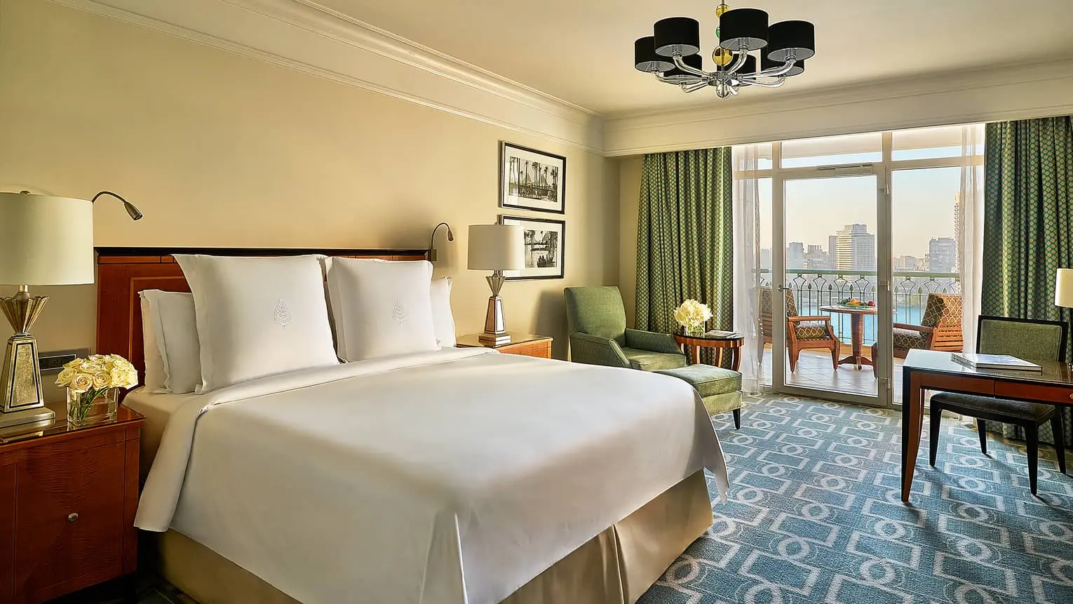 Deluxe Room – King Bed