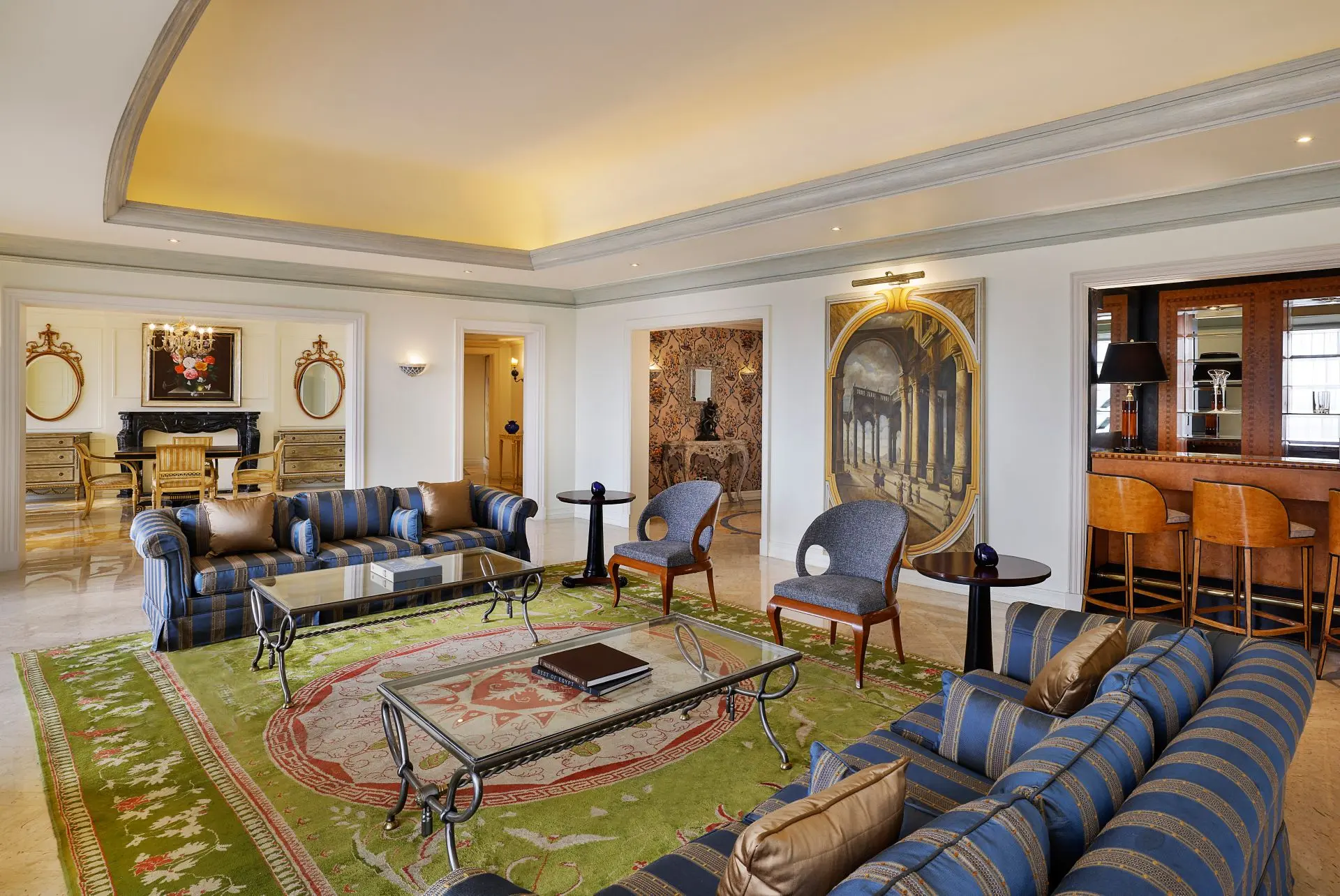 Deluxe King Guest Room