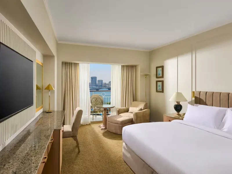 Deluxe One-Bedroom King Suite – Nile View